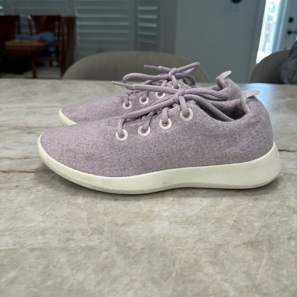 Allbirds Wool Runners - lavender - size 8